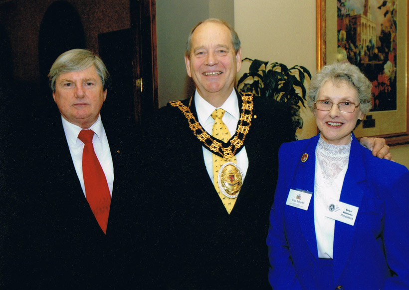 Peter H Swanson (left), pictured with Mike Harberson, Lord Mayor of Adelaide (center), and Triss Roberts, President of the Queen Adelaide Society (right).